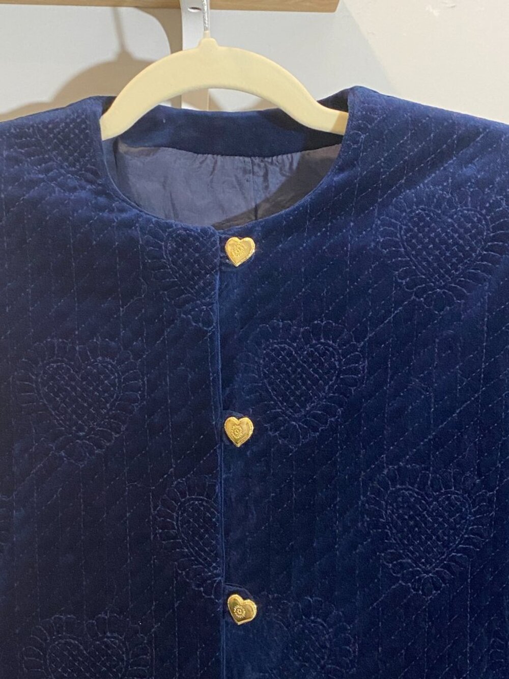 Max Mara Pianoforte ~ Quiet Luxury ~ Vintage Velveteen Quilted Cropped Jacket - Picture 3 of 7